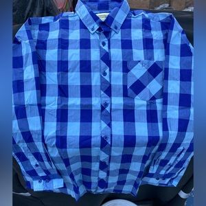 Long sleeved button down shirt- Dapperboi size L